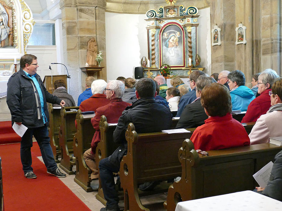 Familiengottesdienst zum Erntedankfest in der Weingartenkapelle (Foto: Karl-Franz Thiede)